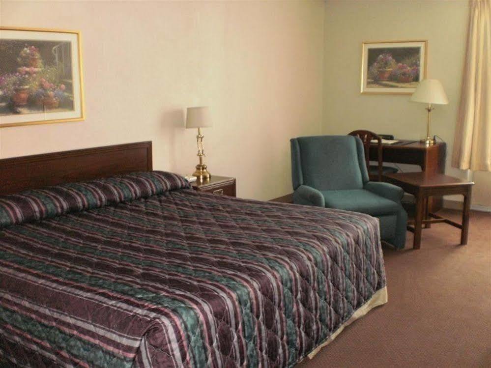 Boarders Inn And Suites - Marion Eksteriør bilde